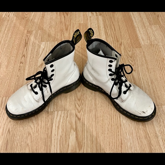 White patent leather Dr Martens - Picture 3 of 6